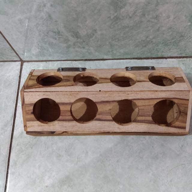 Tempat makan burung koloni - kandang burung