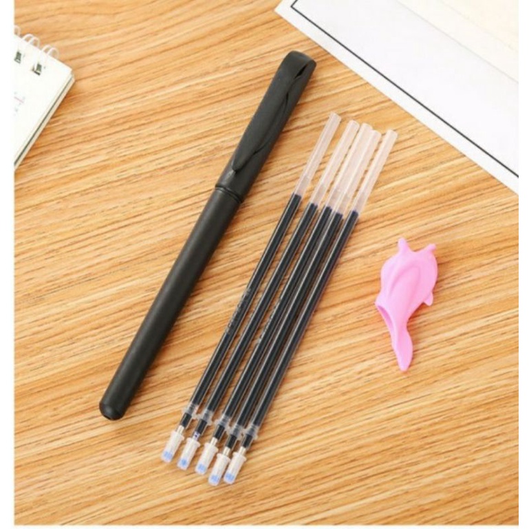 

Ready Stock Refill Pen Buku Anak Reusable Sank Magic Book (1 pen, 1 pen holder, 5 isi pen)