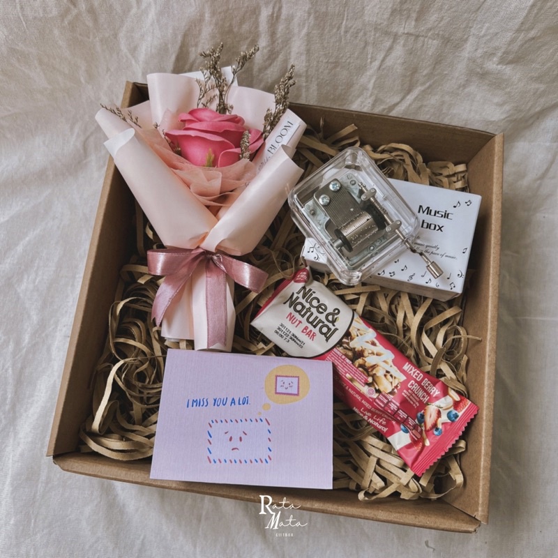 kado ulang tahun / kado pacar / hampers murah/ special price