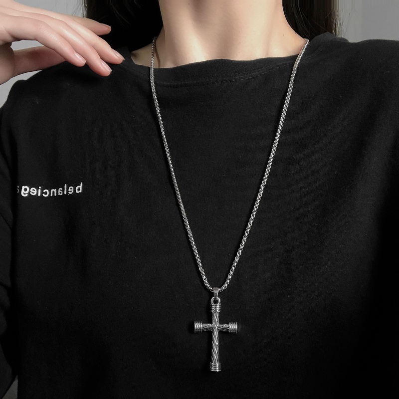 Kualitas Tinggi Cross Kalung Titanium Liontin Aksesoris 70 Cm Pria dan Wanita Panjang Kalung N-22029