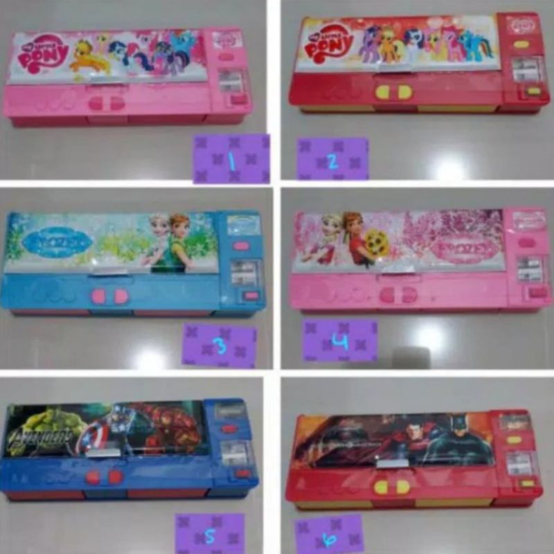 

Tempat pensil tombol + papan tulis karakter / Tempat pensil magnet tombol + whiteboard / Kotak pensil karakter tombol besar