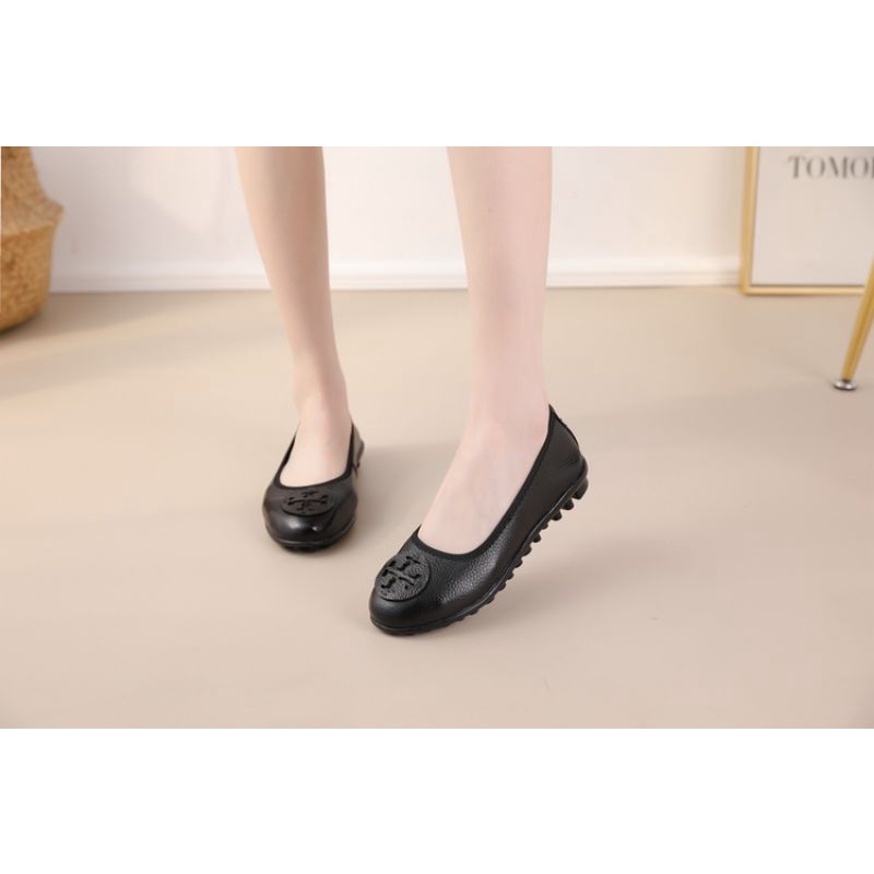 sepatu wanita tory flat