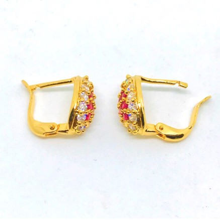 Anting wanita // anting klip permata rubby// anting jepit // anting lapis emas //perhiasan