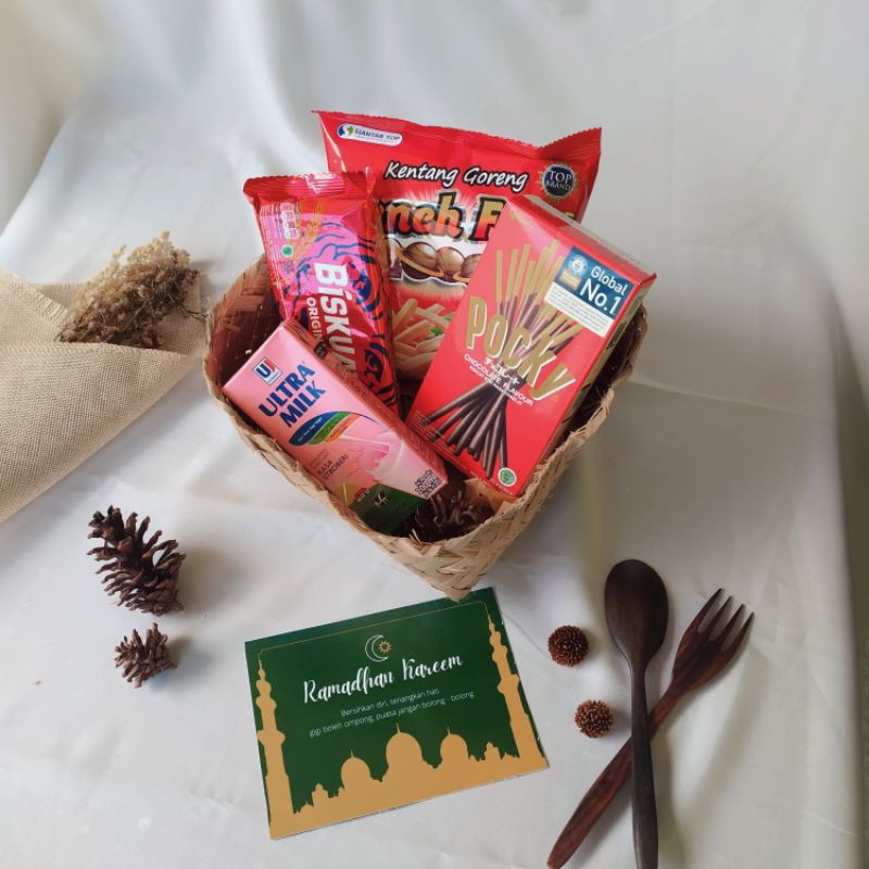

SNACKBOX | KADO WISUDA DAN ULANG TAHUN | PAKET RED