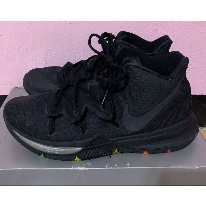 sepatu basket kyrie irving  7