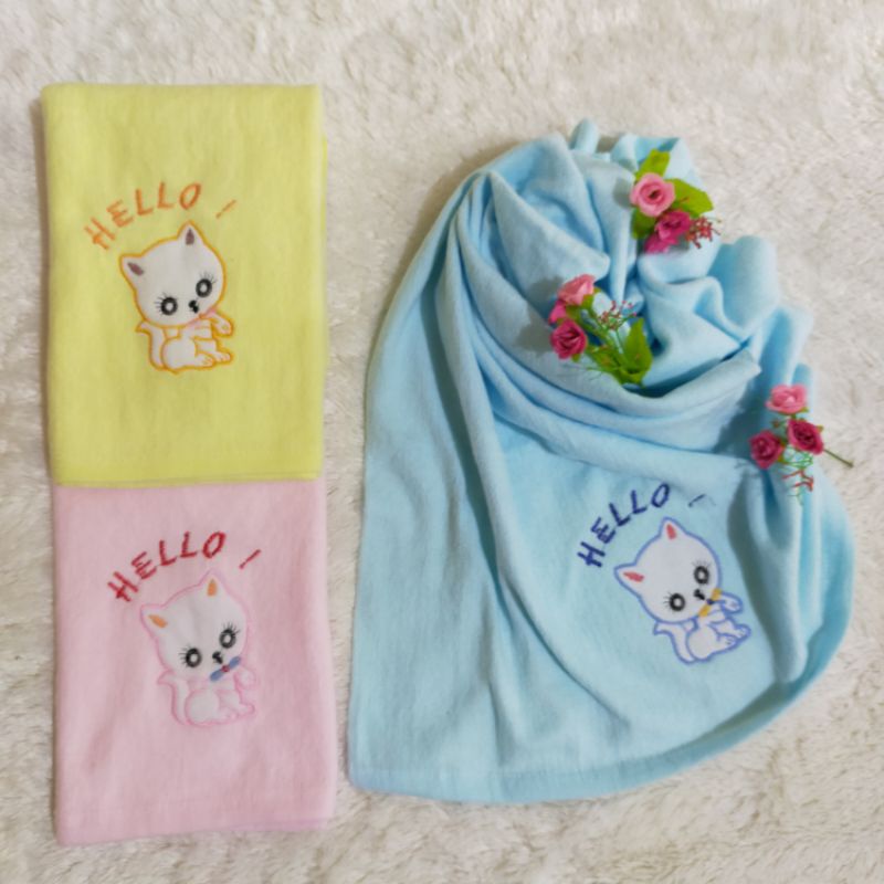 Handuk Bayi Lembut Baby Towl Ivory