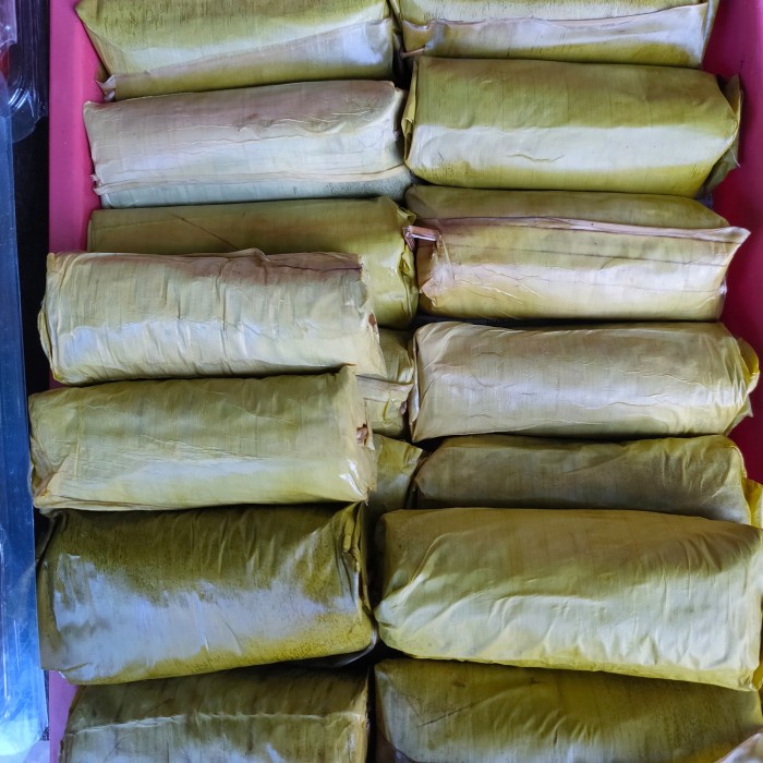 978Eq010W Lemang / Ketan Kukus WQ2