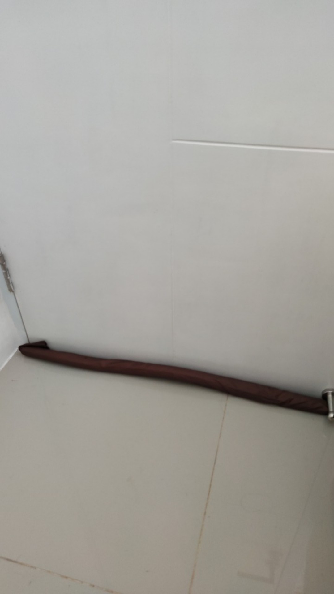 Twin Draft Guard Dust Heat Stopper / Penahan Udara - Penahan Udara Pintu