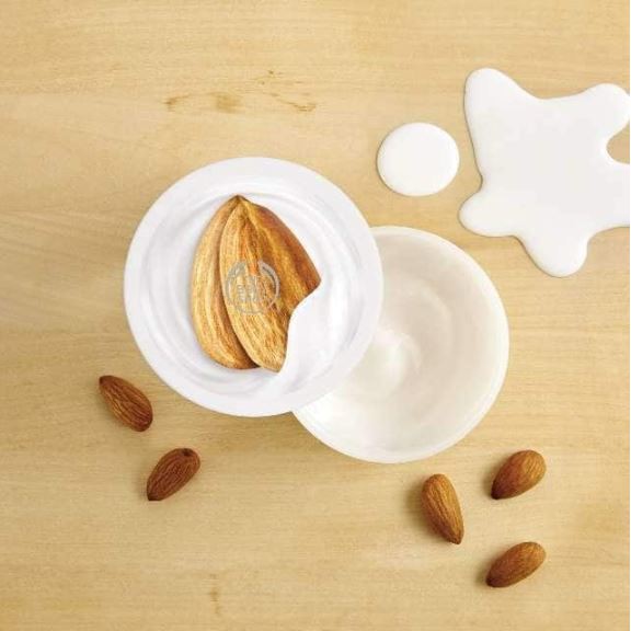 The Body Shop Almond Milk Body Yogurt 200 Ml