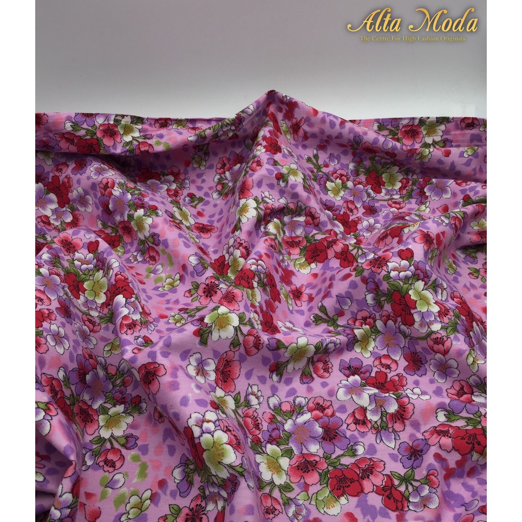 

Alta Moda Katun Motif Fancy Floral Petals Purple Pink - Light Purple Kain Premium (0.5M)