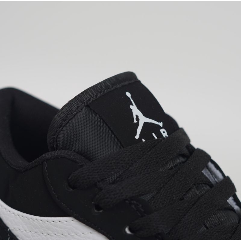 Sepatu Nike Jordan 1 Low Black White