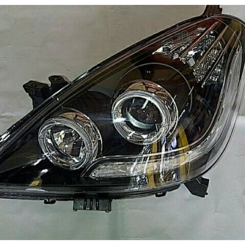 Head Lamp Innova 2004 - 2011 Led Projector - Black Housing