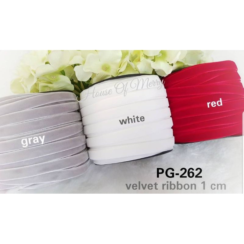 

Pita Velvet/Bludru 1 cm PG-261 (jual per yard=90cm)