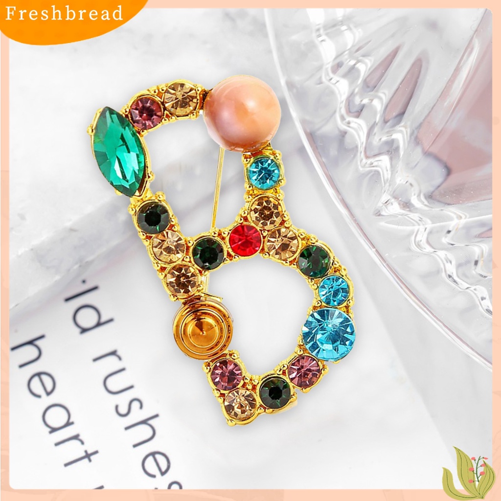 [ TERLARIS]Brooch Exquisite Beautiful Colorful Letter Brooch Pin for Banquet