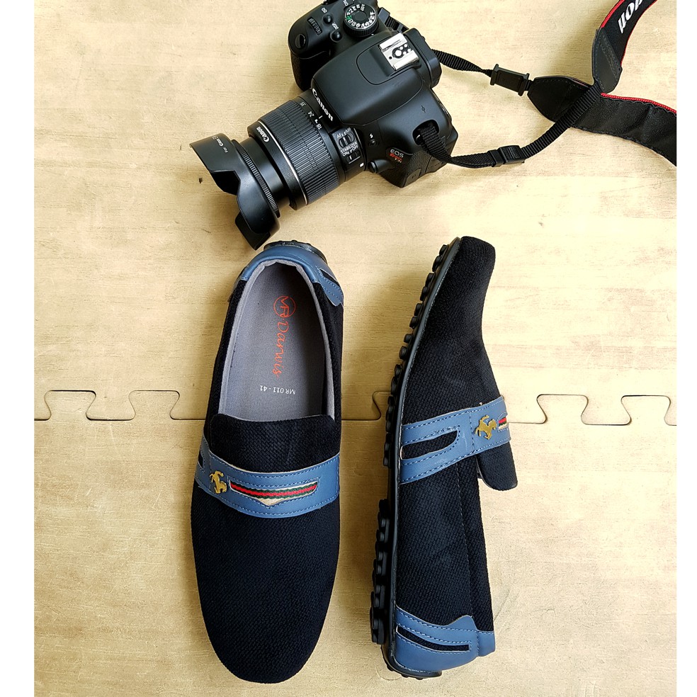 Mr darwis slip on pria semi sneakers kanvas mr011