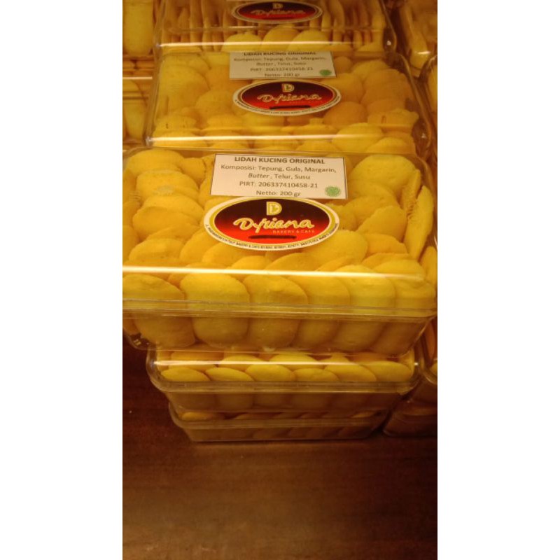 Kue Kering Lidah Kucing Dyriana Bakery
