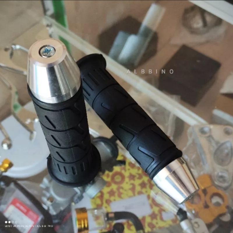 Handgrip kaze universal plus jalu stang alumunium universal semua motor