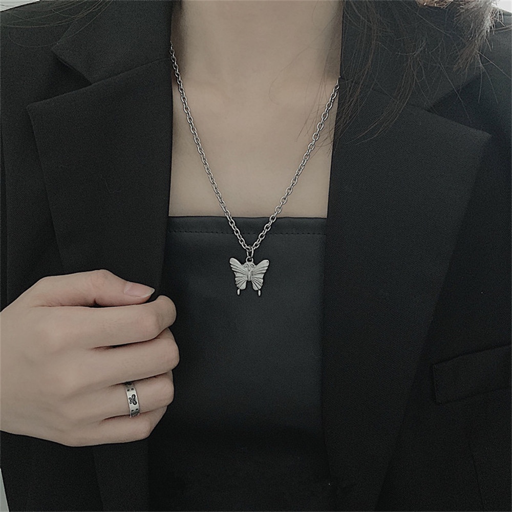 Korea INS Kepribadian Retro Kupu-kupu Liontin Kalung Perak untuk Wanita
