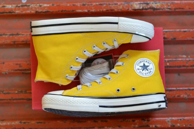 SEPATU CONVERSE ALL STAR 70S HIGH YELLOW