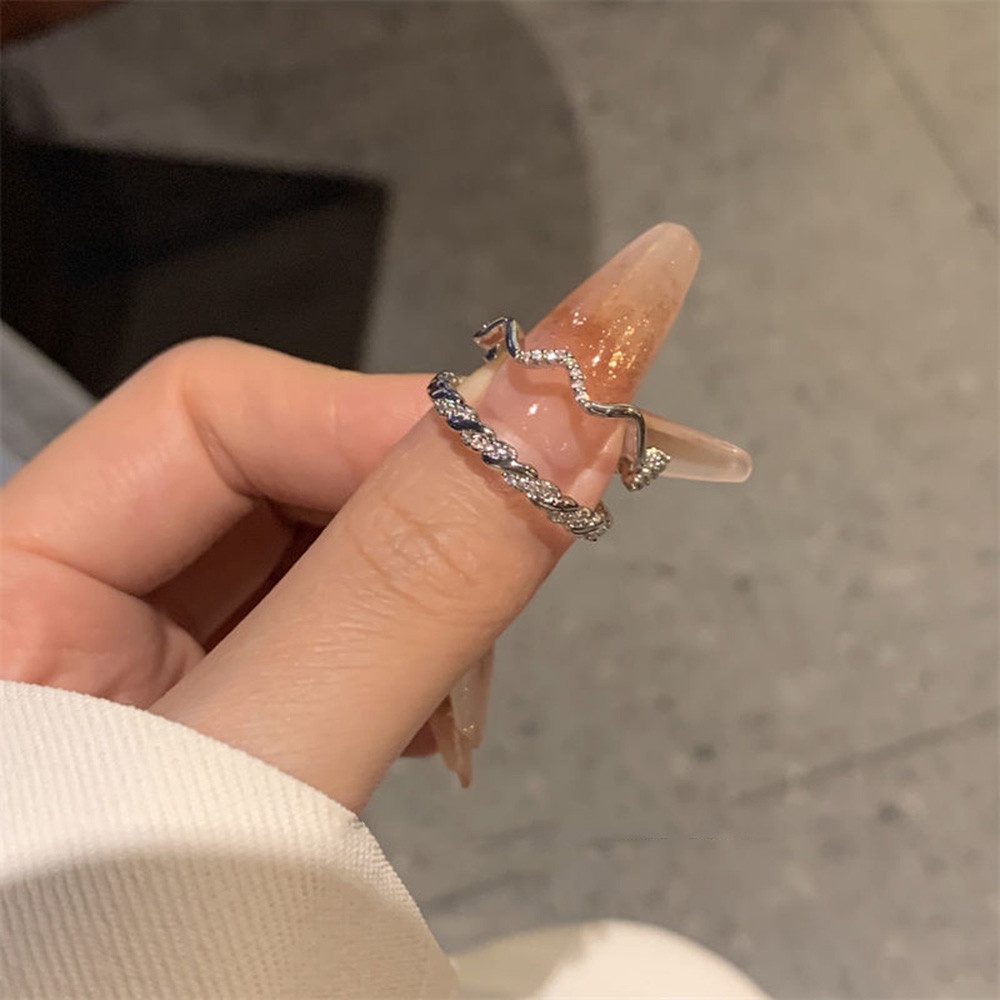 2pcs Cincin Model Terbuka Desain Ombak Hias Berlian Gaya Mewah Berkilau Untuk Wanita