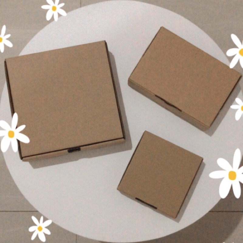 

Tambahan Box Hampers/Kado (Sudah termasuk kartu ucapan + tali)