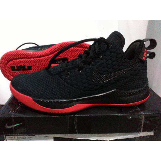 NIKE LEBRON WITNESS III