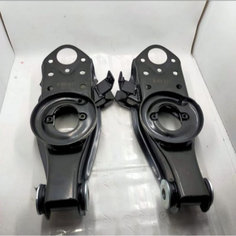 LOWER ARM SAYAP DEPAN BAWAH MITSUBISHI L300 DIESEL L038 L039 HRG/PC ORI