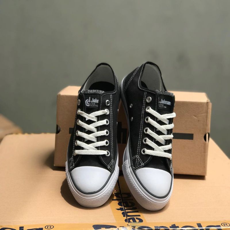 Johnson Basic LowCut (LC) Black White