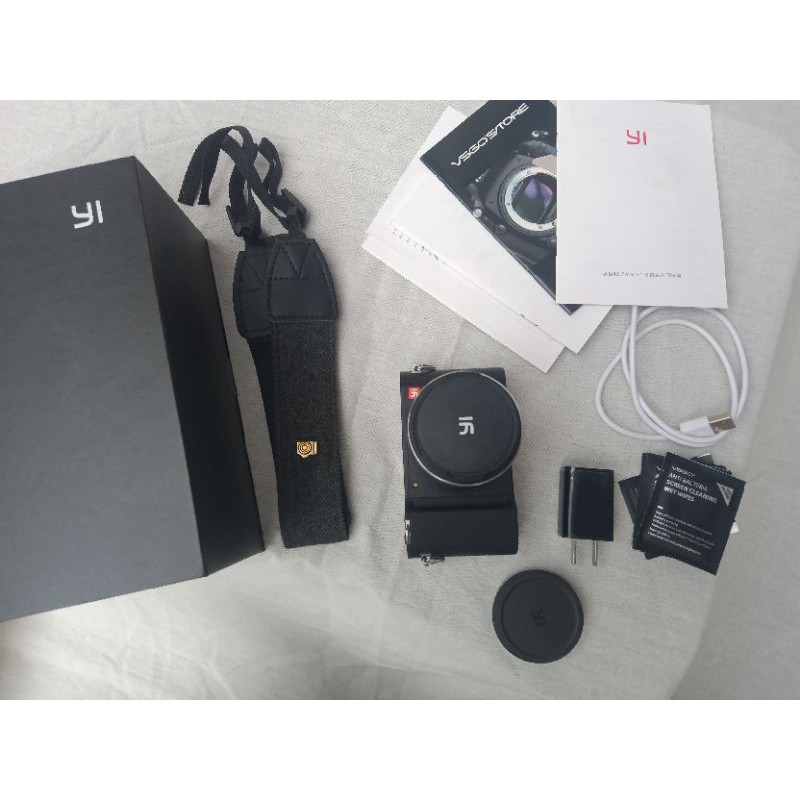 Xiaomi Yi M1 Kamera Mirrorless 4k like new Digital Camera 12-40mm F3.5-5.6 Preloved Second Bekas
