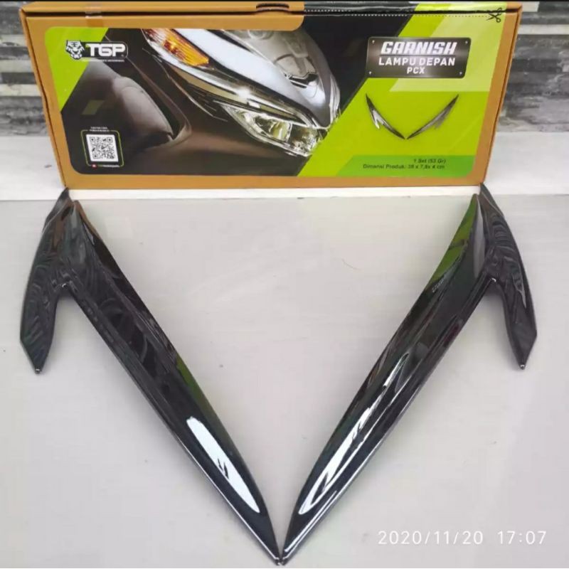 Garnish / List lampu depan PCX