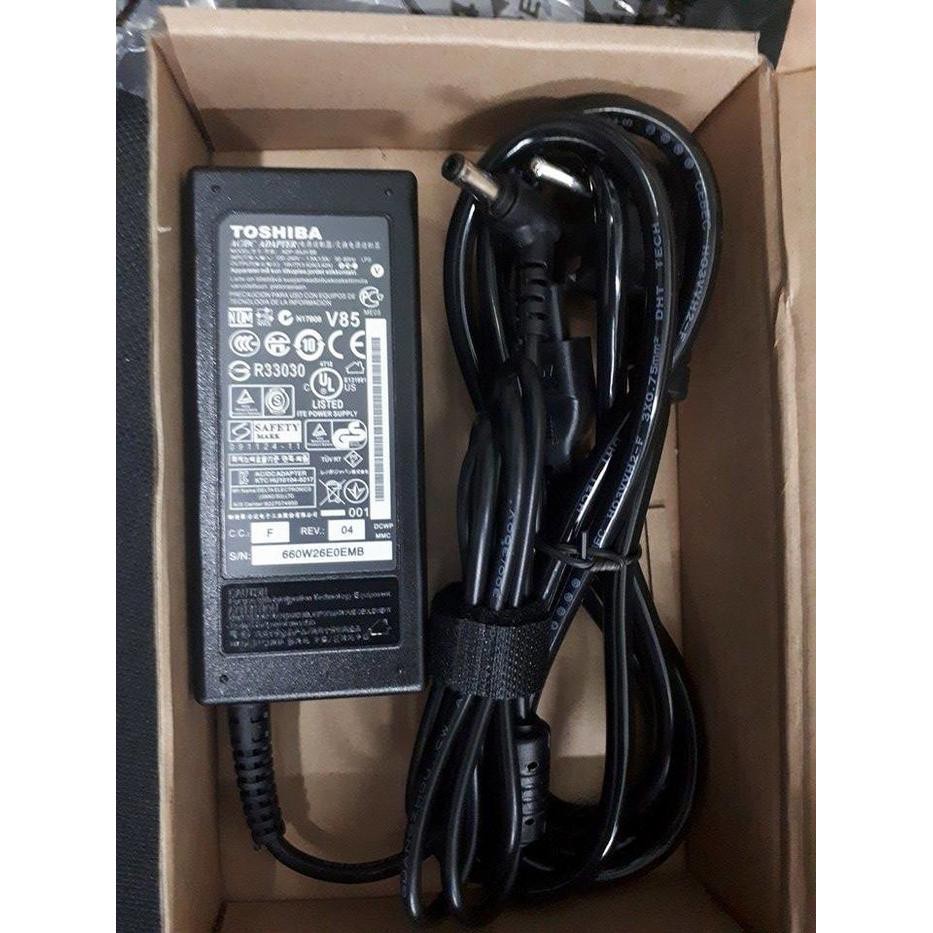 TOSHIBA 19V 3.42A-Adaptor Charger ORIGINAL TOSHIBA Satellite L745 L645 L635 L630 C800 C600