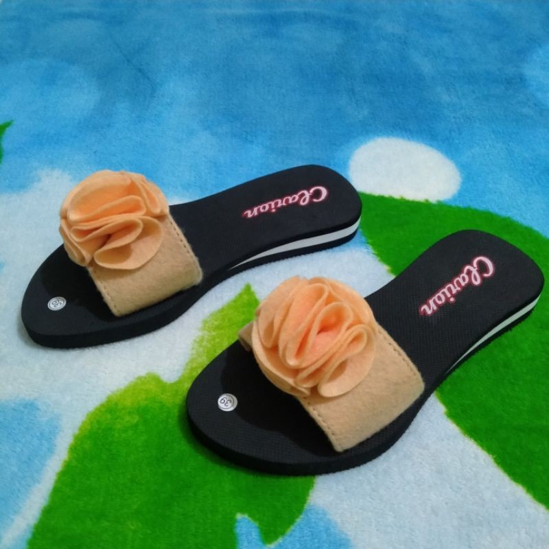 Sandal Slip Wanita Model Amira Variasi Bunga Rose Cantik