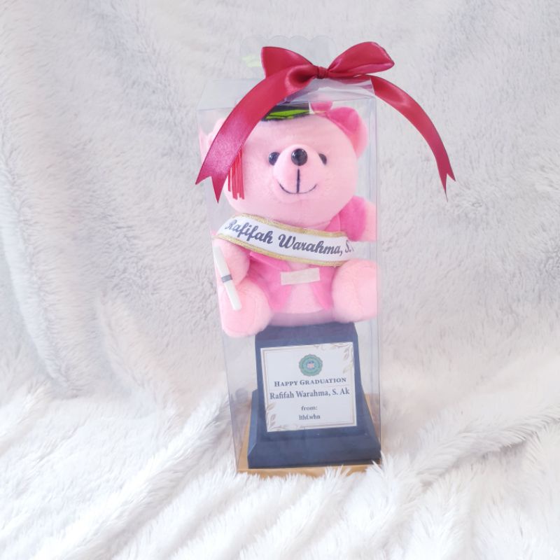 Piala Boneka Wisuda - Boneka Wisuda