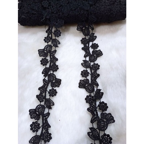 renda giper motif bunga lebar 3cm harga per. meter