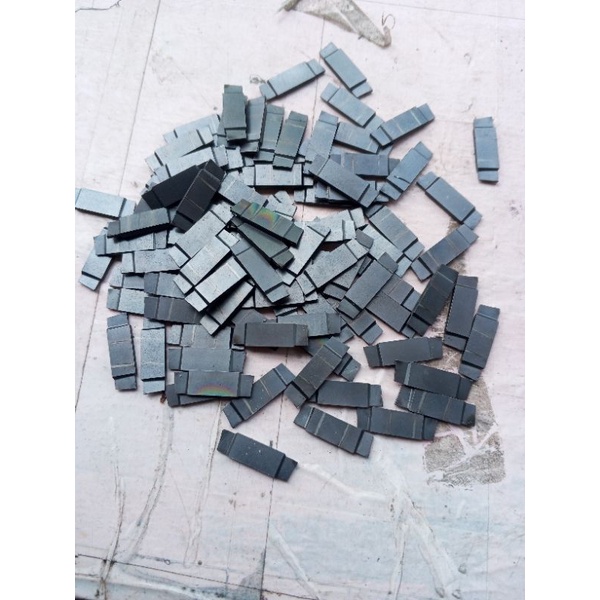 Pisau potong / Insert cutting Widia,carbide