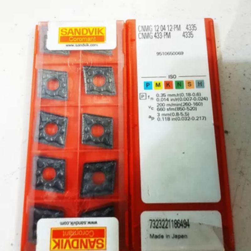 insert carbide.pahat bubut.pisau CNC.insert CNMG120412 steel. sandvik