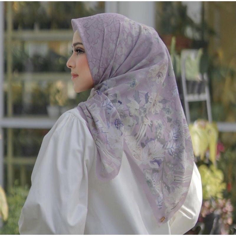 [PRELOVED] Buttonscarves Daisy Wisteria