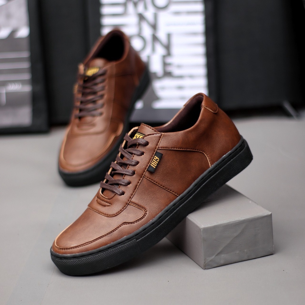 Sepatu Casual Kasual Sneakers Pria Kulit Pu/Cowok/Men Lokal Ori Original Footwear Sepatu Kasual Kerja kuliah Kondangan Gaya Santai Keren Kekinian