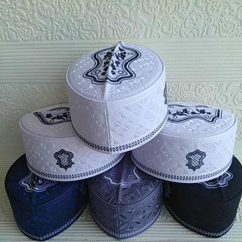 PECI HAJI BATOK MOTIF / PECI PUTIH /HITAM MOTIF BORDIR / SONGKOK HAJI PUTIH ASAGOFAH