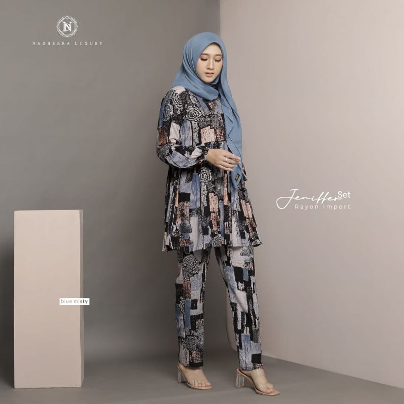 JENIFFER SET BY NADHEERA LUXURY FREE HIJAB VOAL SQUARE