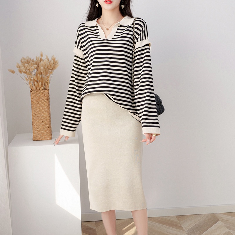 【Elegant】Korean Long Sleeve Turn Down Neck Striped Oversize One Set Sweater &amp; Plain Skirts 7380