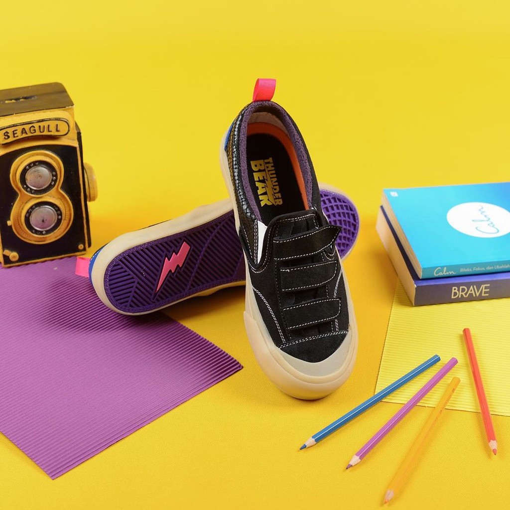 Sepatu Thunderbear Easton Devera XIV