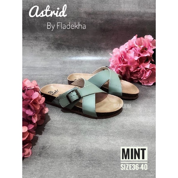 SANDAL WANITA TALI SILANG/ SANDAL REMAJA TRENDY/ SANDAL CEWEK TERKINI/ SANDAL FLAT ASTRID BY FLADEKHA