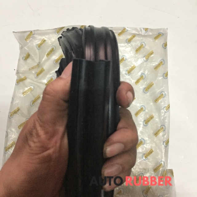 Karet Channel Isuzu Panther Touring Panther Kapsul