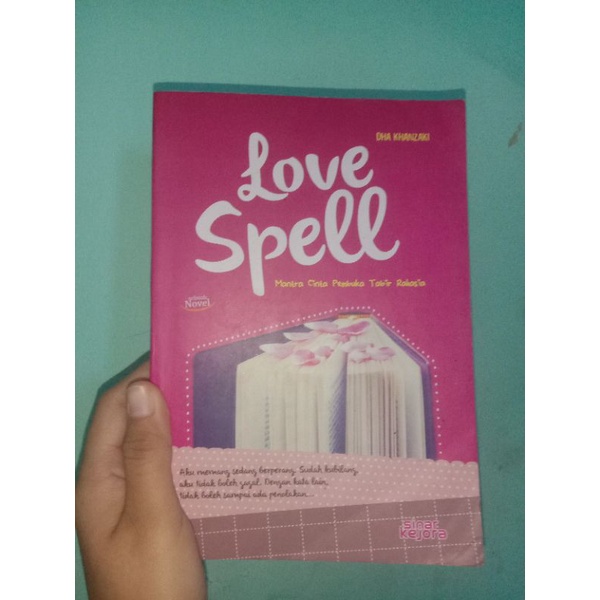 [Preloved Original] Novel Love Spell - Dha Khanzaki