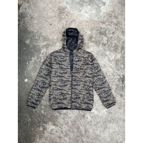 PUFFER JAKET CAMO TIGER STRIPES