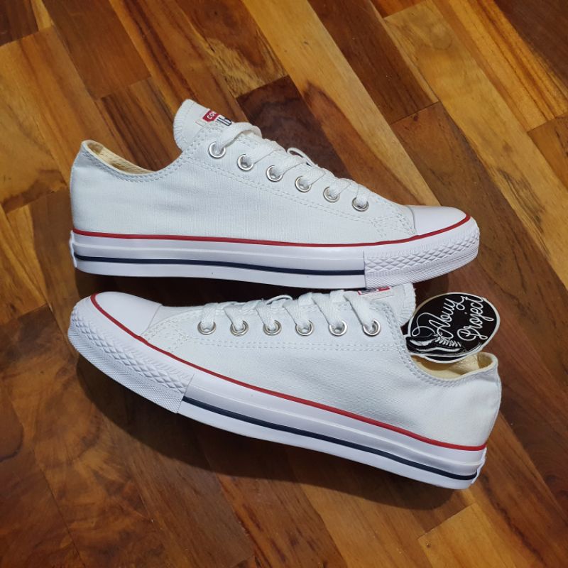 chuck shoes white