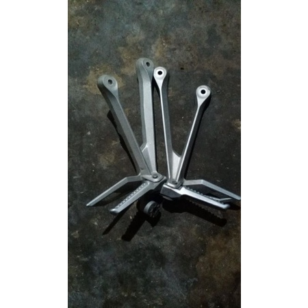 postep footstep pijakan belakang cbr150r led facelift