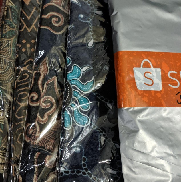Kemeja Batik Semi Sutra Lengan Panjang M L Xl Xxl