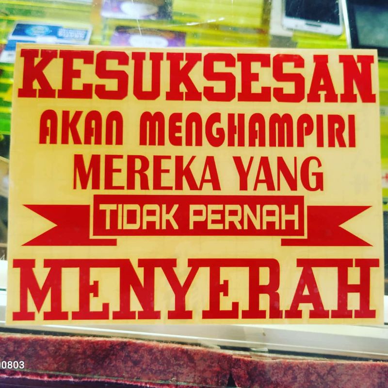 

Sticker kata kata kesuksesan akan menghampiri
